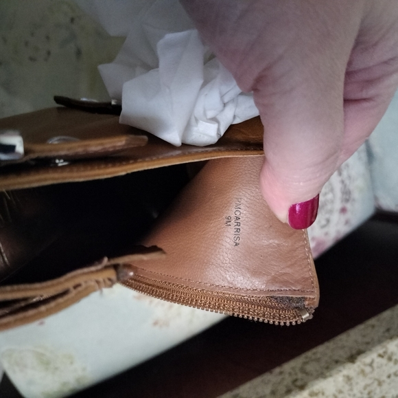 Guess Authentic Booties - Picture 8 of 8